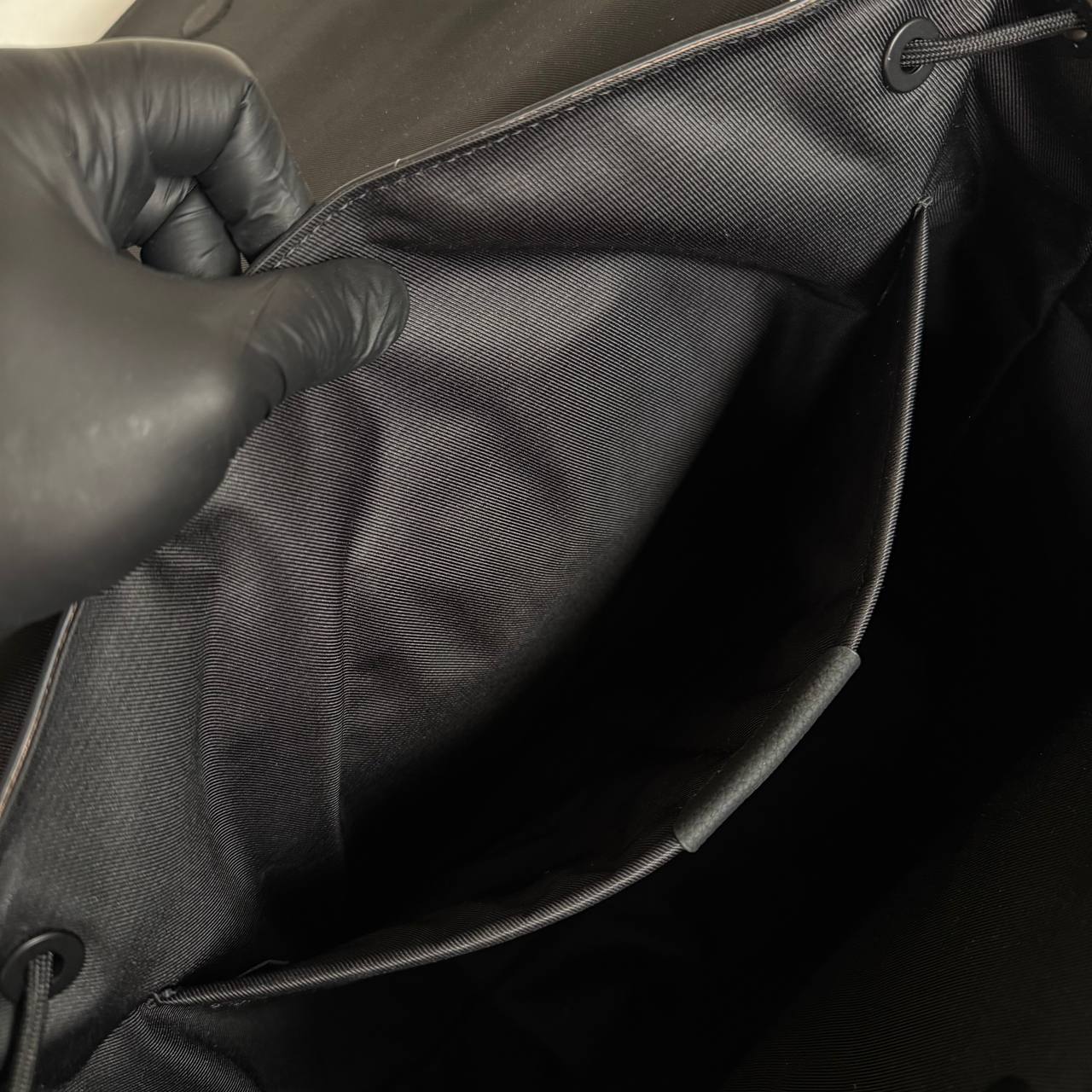 Louis Vuitton Fastline Backpack

910457 ⭐️