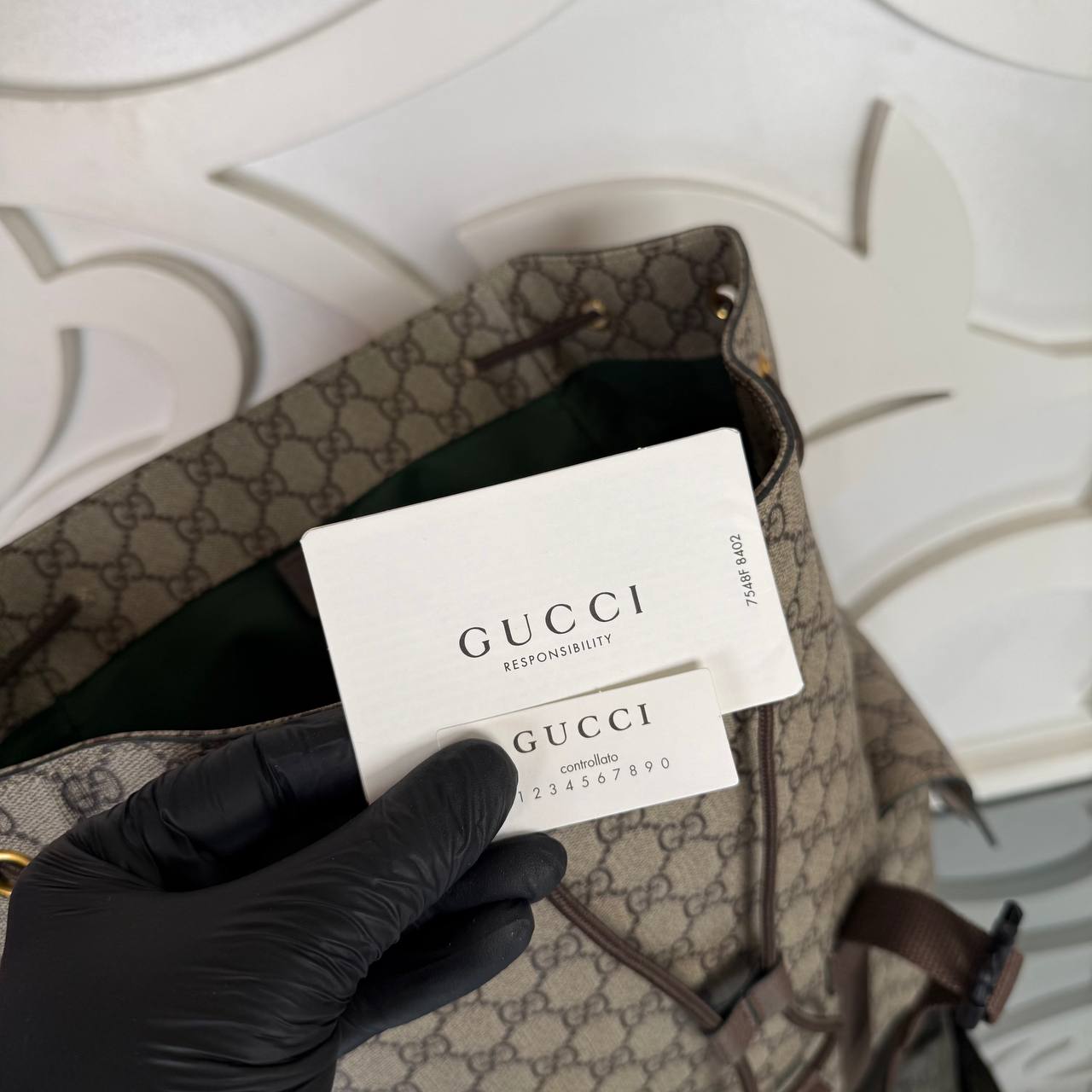 Gucci GG Supreme Backpack

32x40 cm
5997 ⭐️