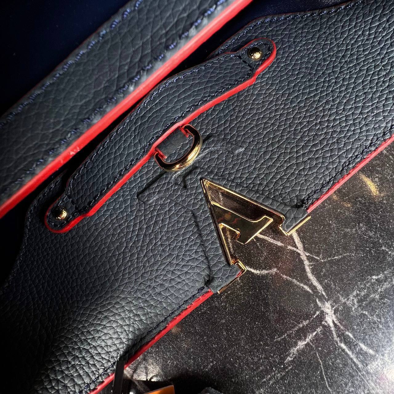 Louis Vuitton Capucines BB 

5565-3 ⭐️