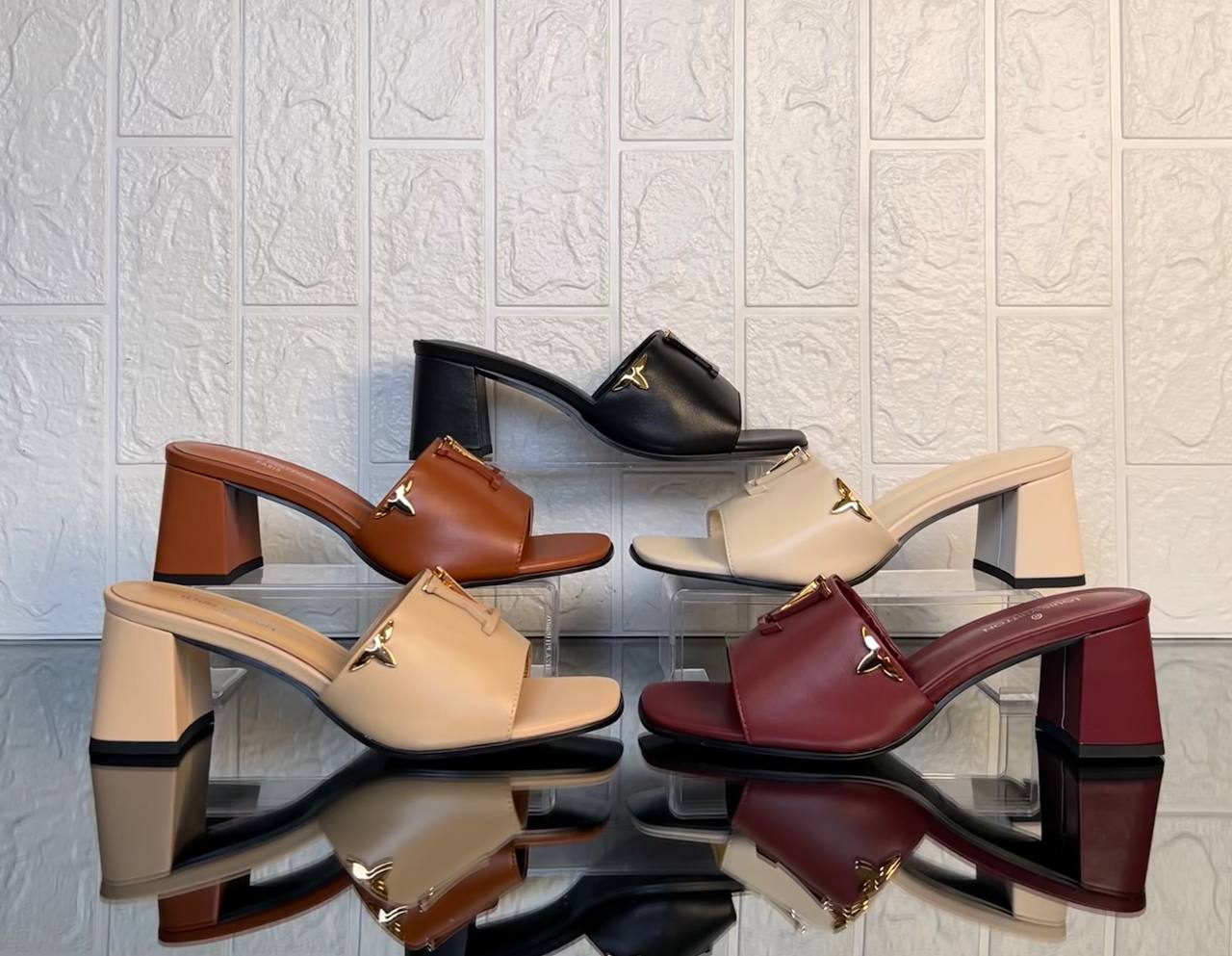 Louis Vuitton Mare Mule 8cm

911237 ⭐️
