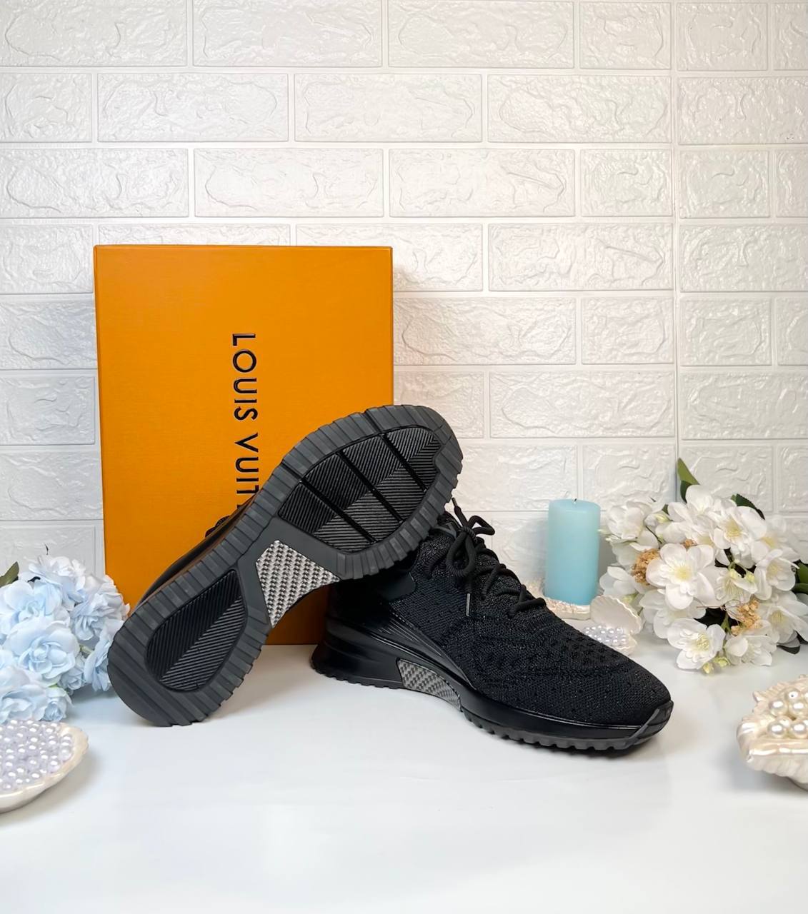 Louis Vuitton Sneaker 

3741-2 ⭐️