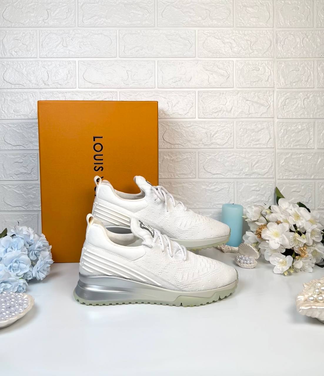 Louis Vuitton Sneaker 

3741-2 ⭐️