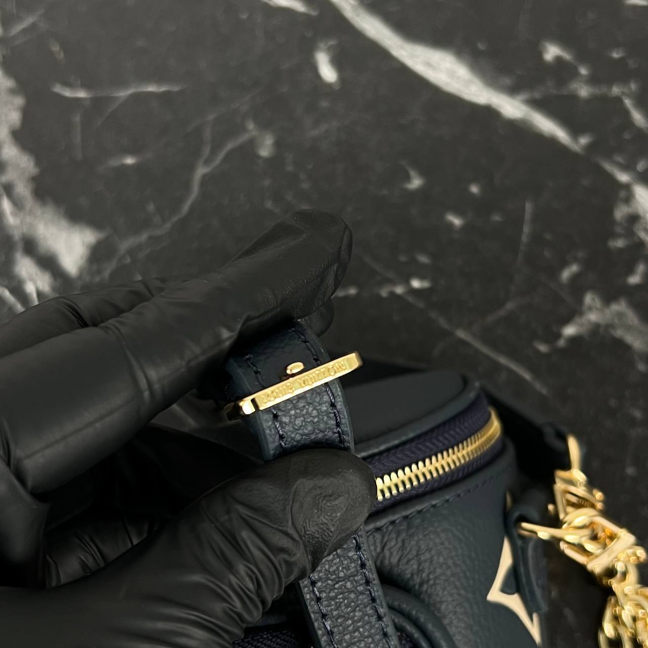 Louis Vuitton Mini Bumbag

6661 ⭐️