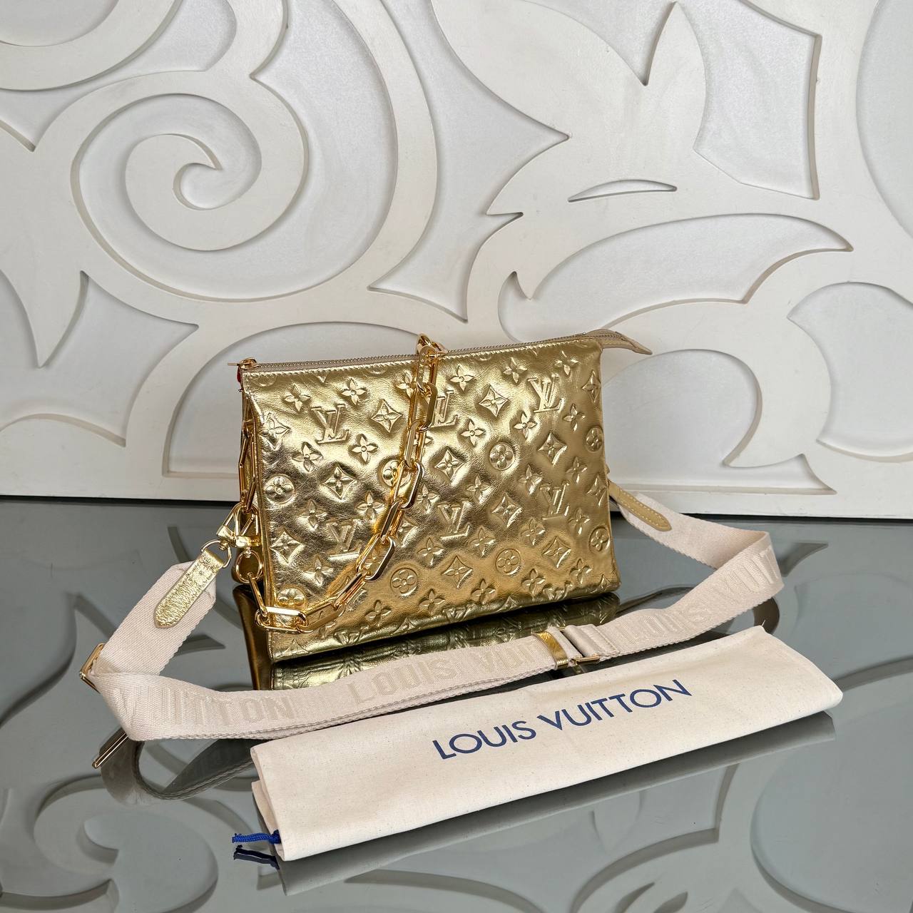 Louis Vuitton Coussin PM 

853-2 ⭐️