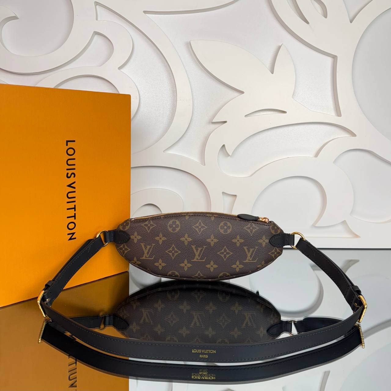 Louis Vuitton Keepit Bag 

910039 ⭐️