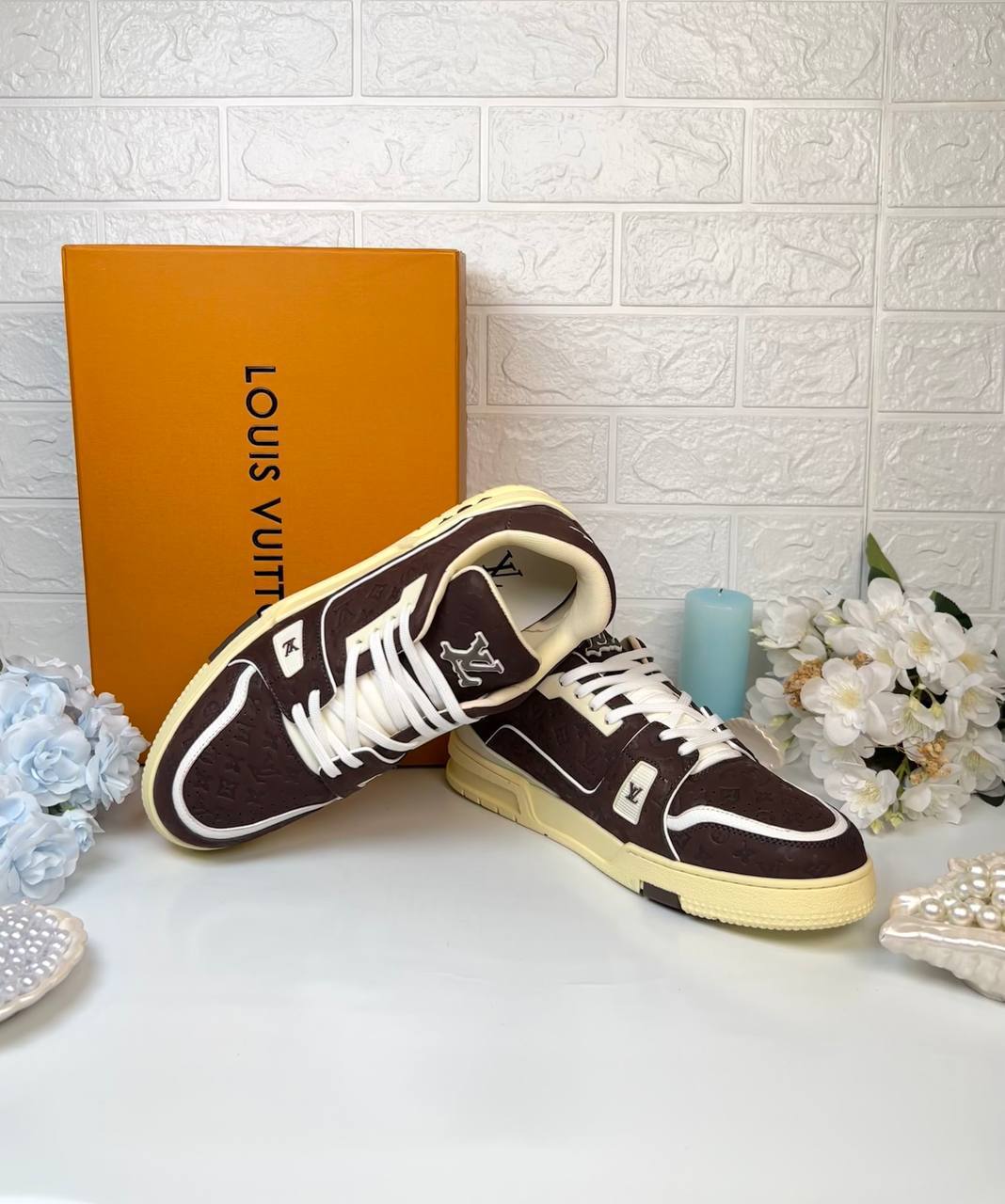 Louis Vuitton Sneakers

3793-5 ⭐️
