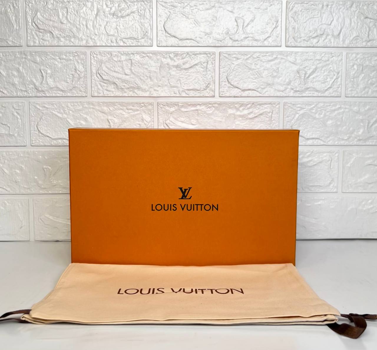 Louis Vuitton Pool Pillow Flat Comfort Mule

211116 ⭐️