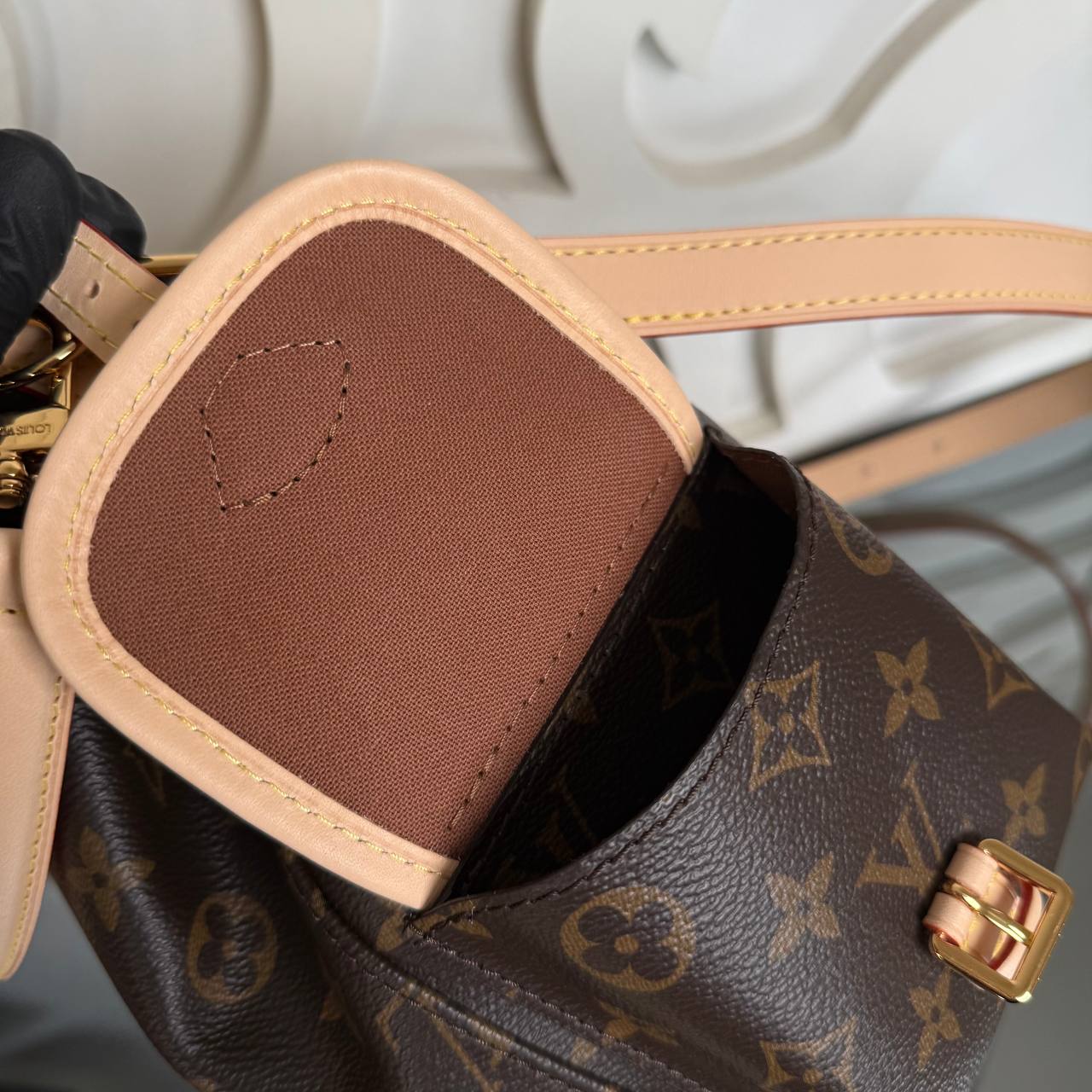 Louis Vuitton Odyssee MM

910326 ⭐️