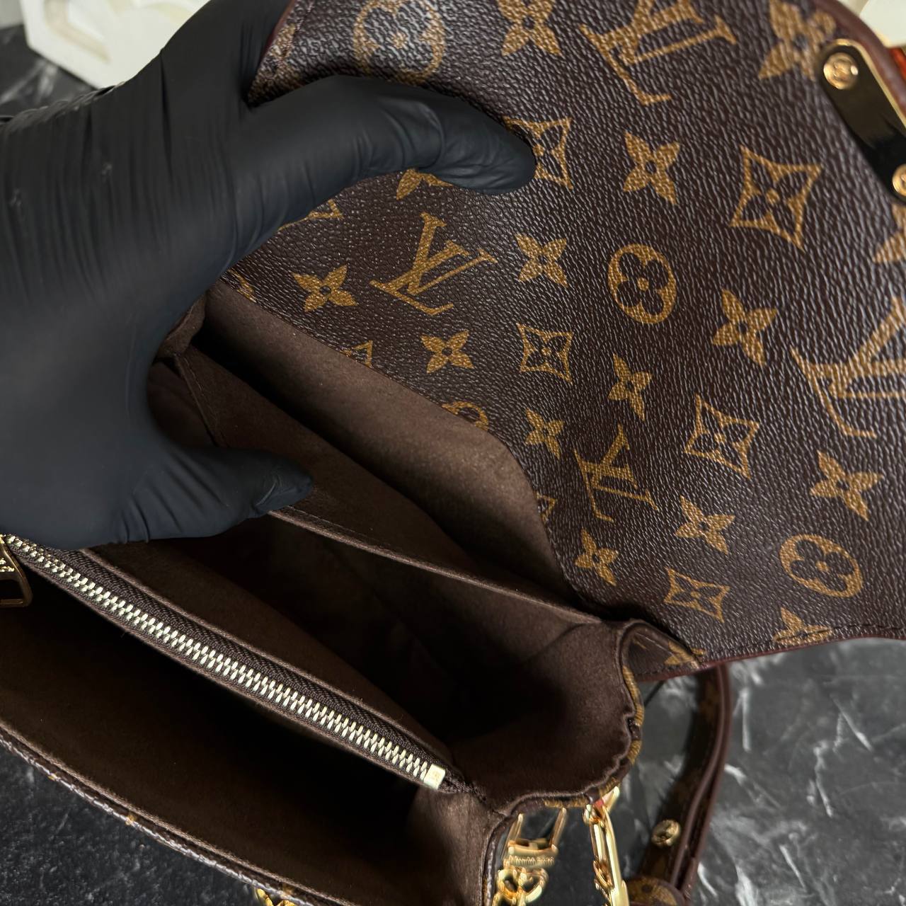 Louis Vuitton Pochette Metis East West 

5580-1 ⭐️