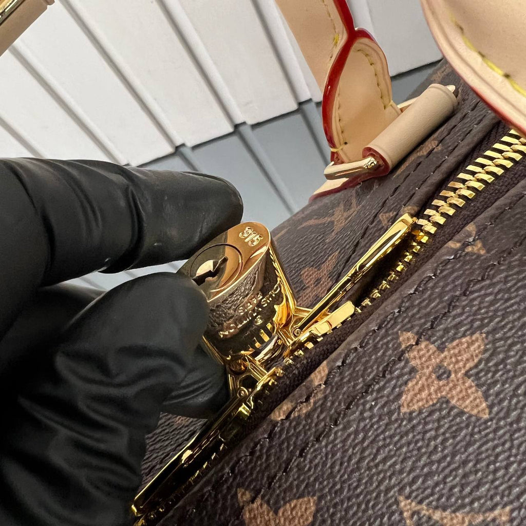 Louis Vuitton LV x TM Keepall Bandouliere 45

6853 ⭐️