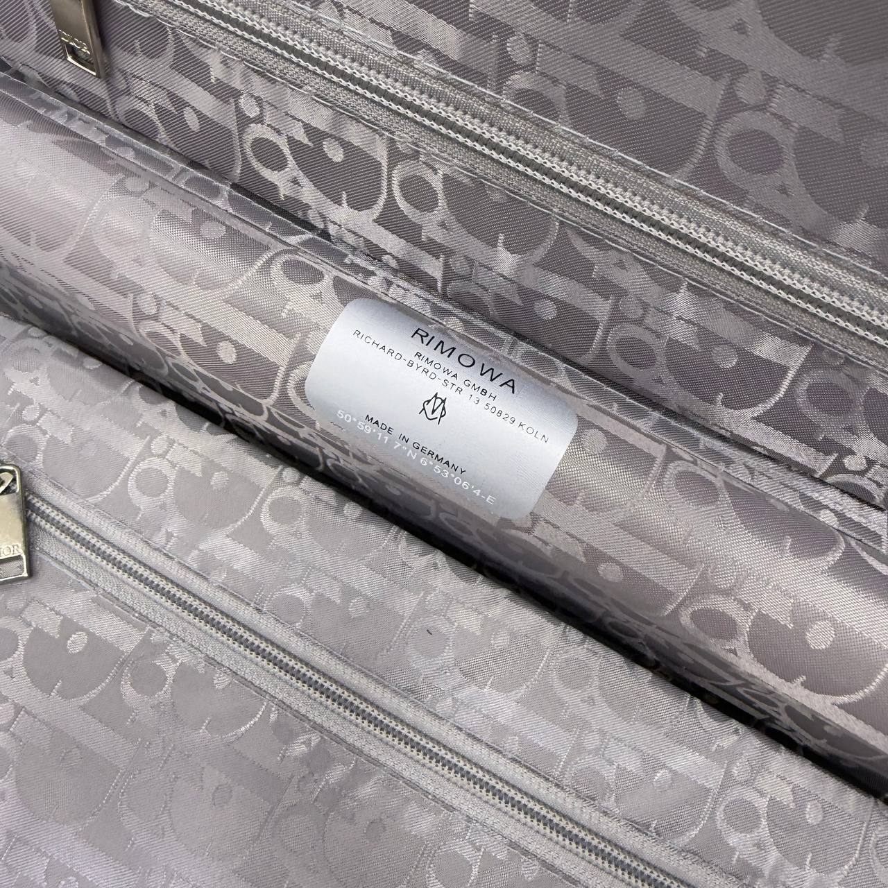 Christian Dior and Rimowa Carry-On Cabin Suitcase
38x50x21 cm