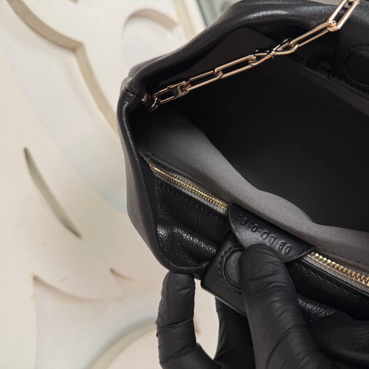 Christian Dior Small Bow Bag

24x16 cm 
910820 ⭐️
