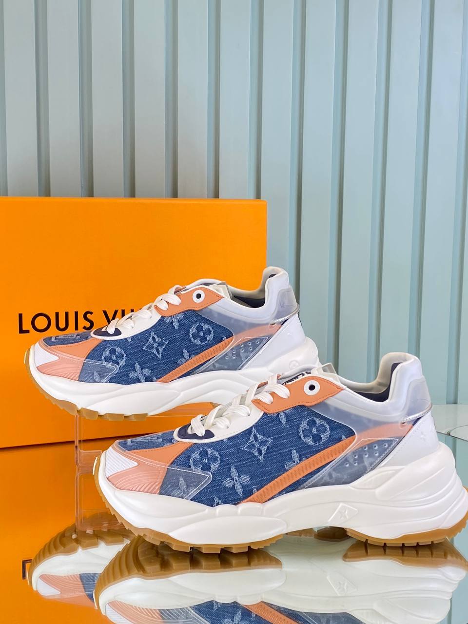 Louis Vuitton Run 55 Sneakers 

3793-2 ⭐️