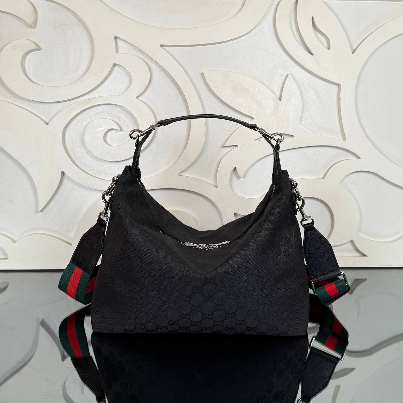 Gucci Brera Medium Crossbody Bag 

32x25 cm
910573 ⭐️