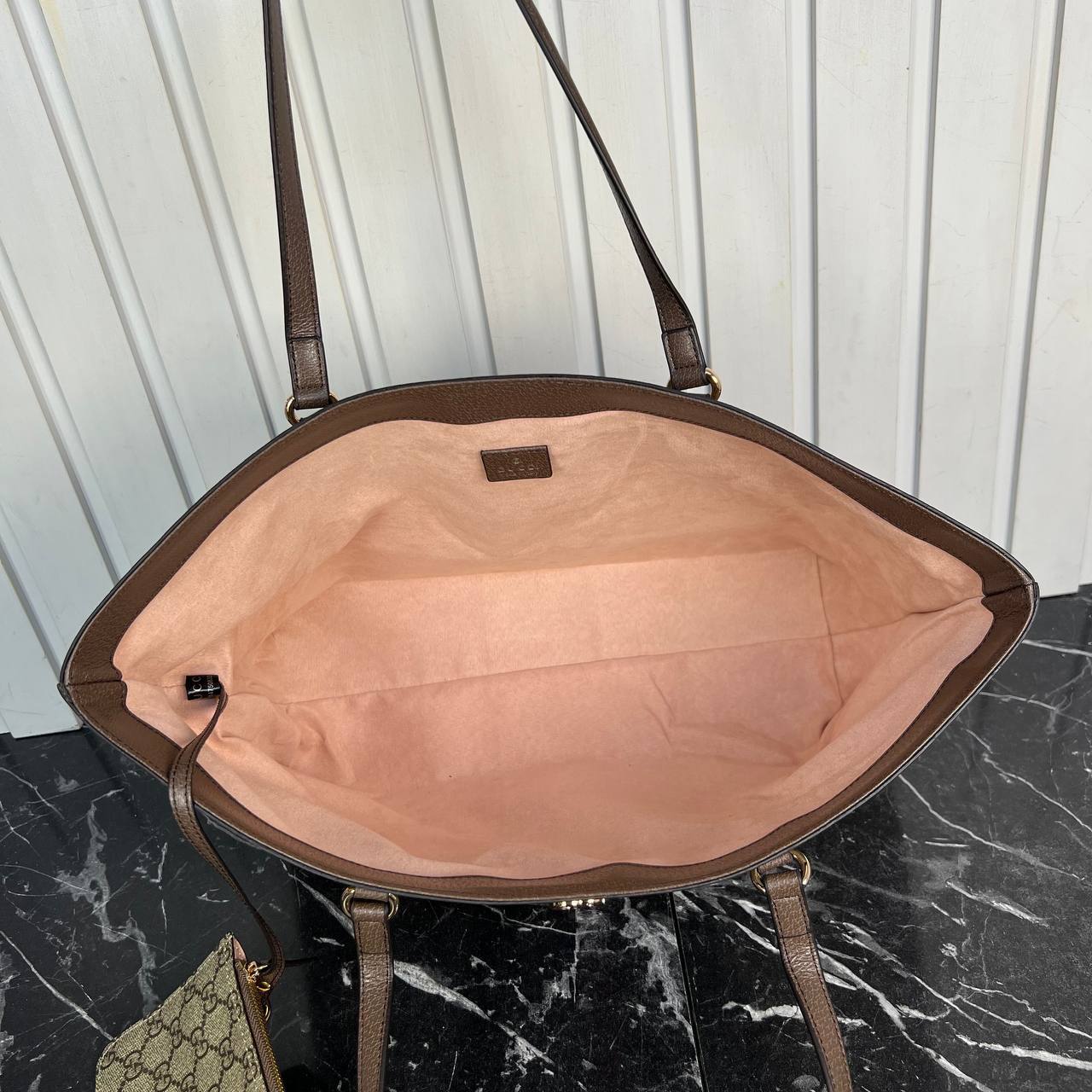 Gucci Ophidia GG Medium Tote Bag

46x26 cm 
6055 ⭐️