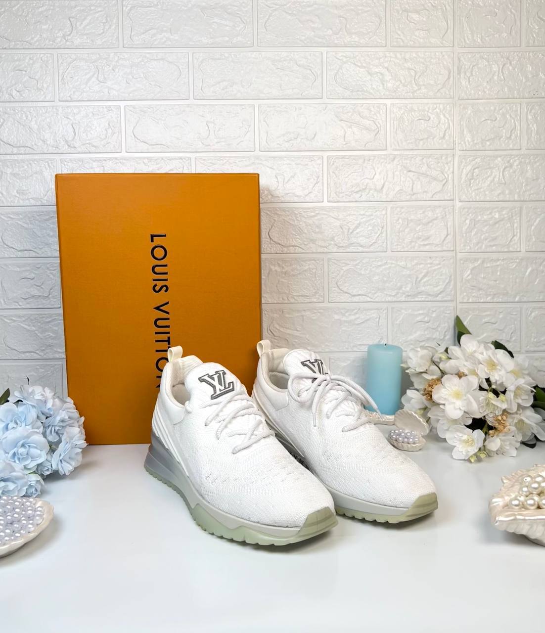 Louis Vuitton Sneaker 

3741-2 ⭐️