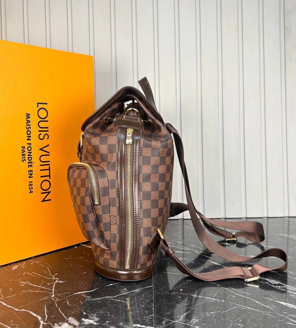 Louis Vuitton Bosporush Backpack 

1102