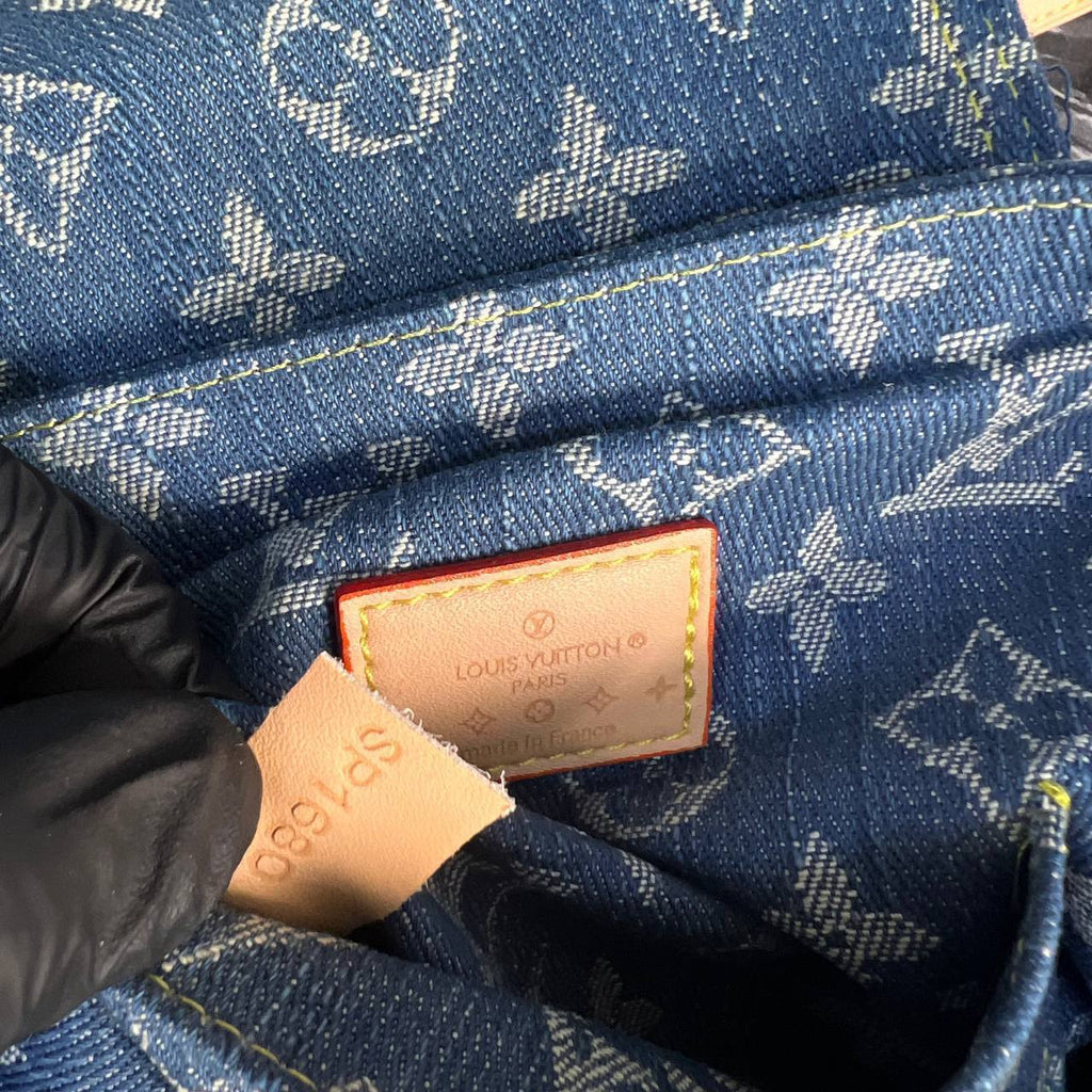 Louis Vuitton Venice Backpack Denim

5851-1