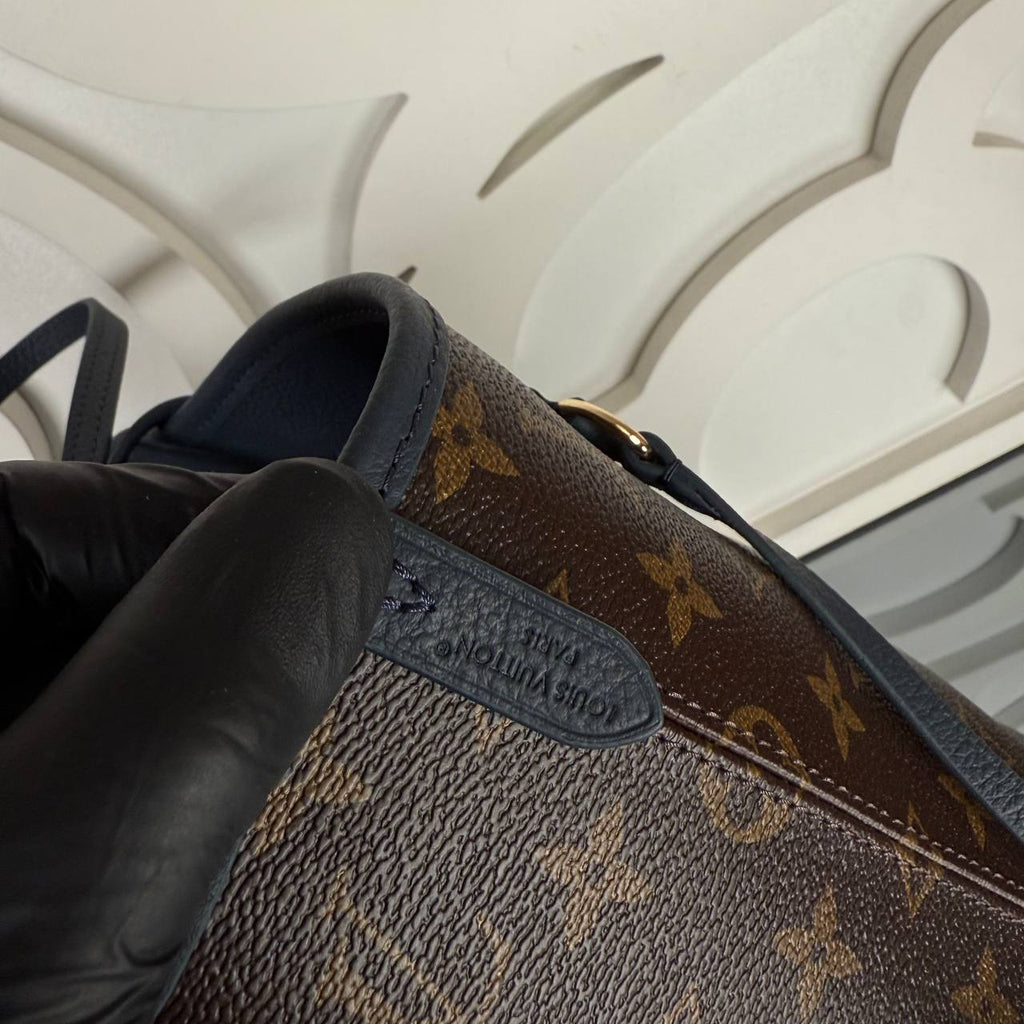 Louis Vuitton Neverfull Bandouliere Inside Out BB
Big size 42x28
19x16 cm small size 
210005 ⭐️