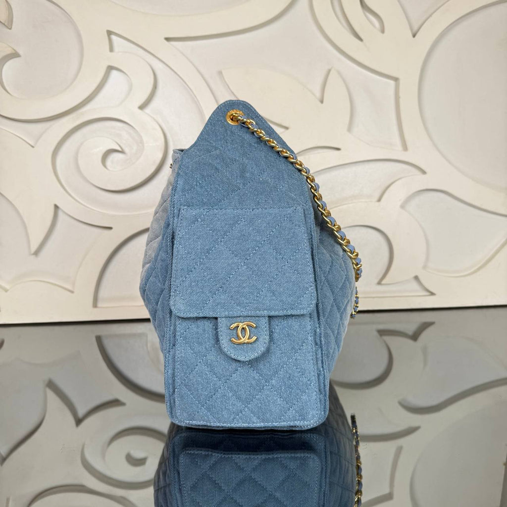 Chanel 25 Medium Handbag

40x30 cm
910621 ⭐️