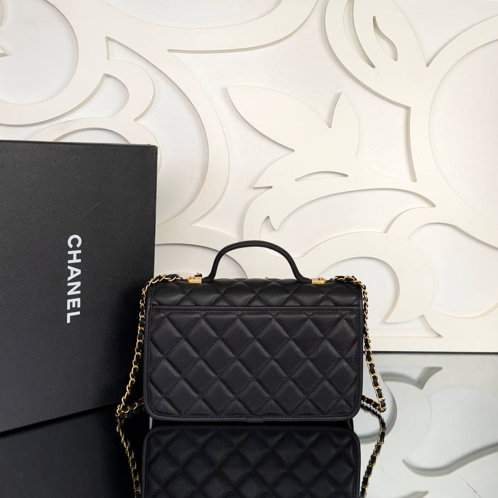 Chanel Medium Flap Bag

25x16 cm
910206 ⭐️