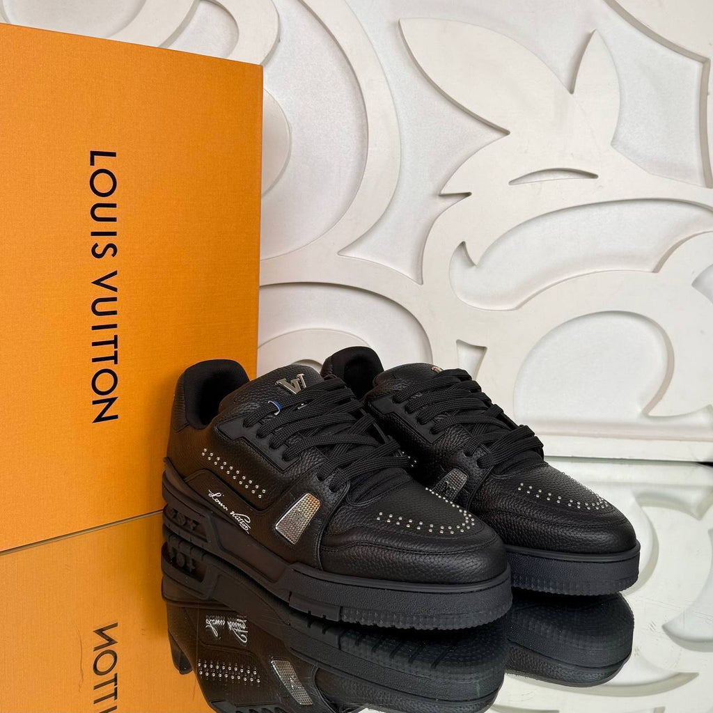 Louis Vuitton Trainer Stone Sneakers

6974 ⭐️