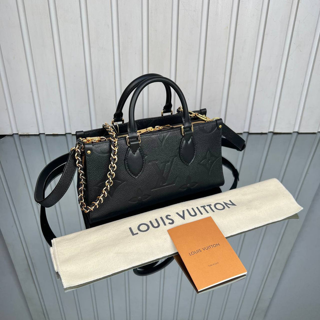 Louis Vuitton OnTheGo East West

5749-1 ⭐️