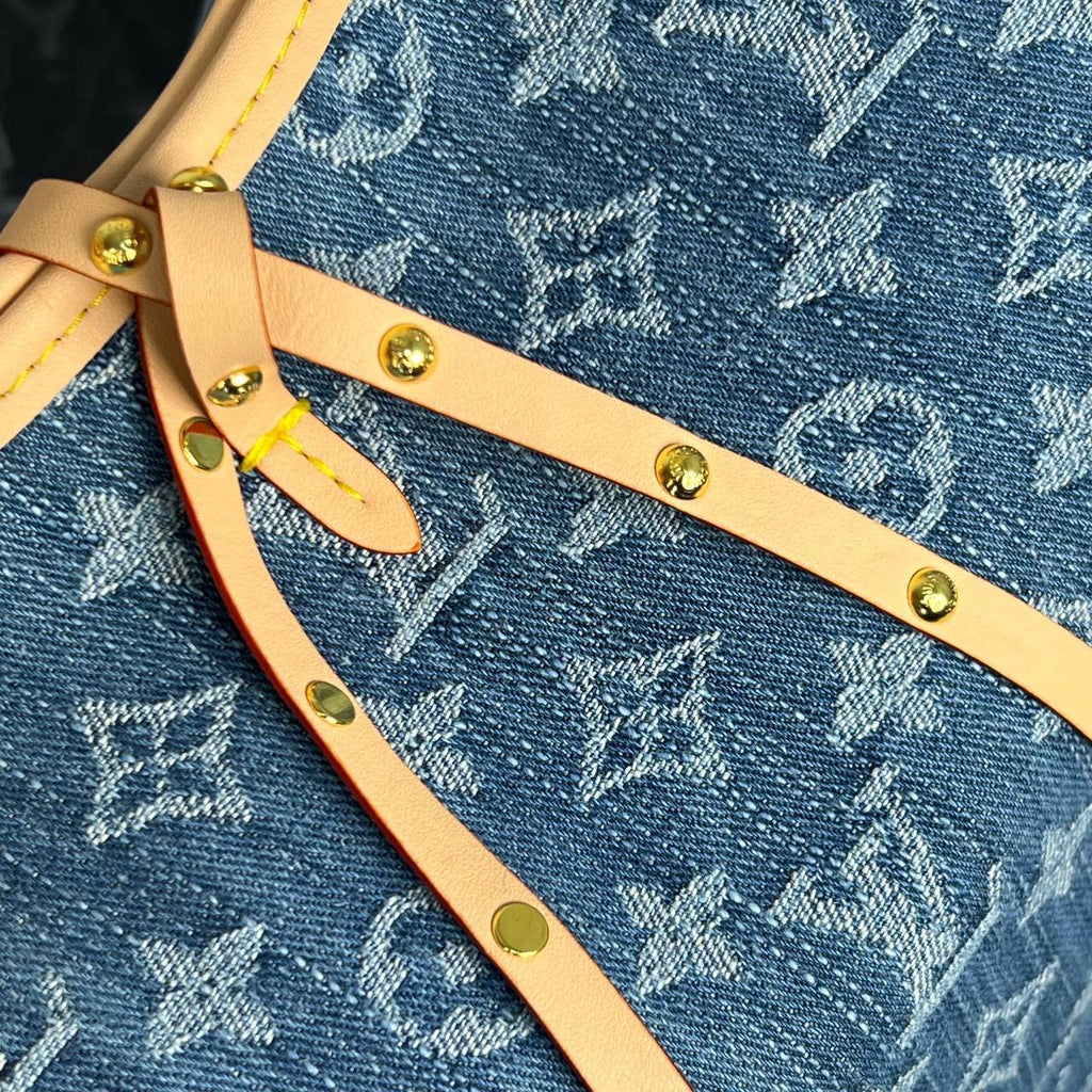 Louis Vuitton CarryAll MM Denim

5980-1