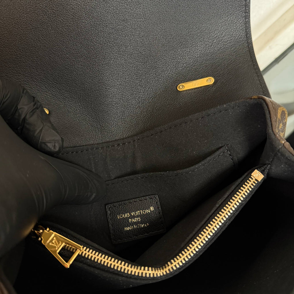 Louis Vuitton Madeleine BB Bag

910582 ⭐️