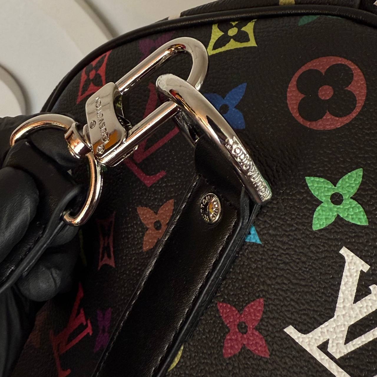 Louis Vuitton LV x TM Keepall Badouliere 50

910138 ⭐️