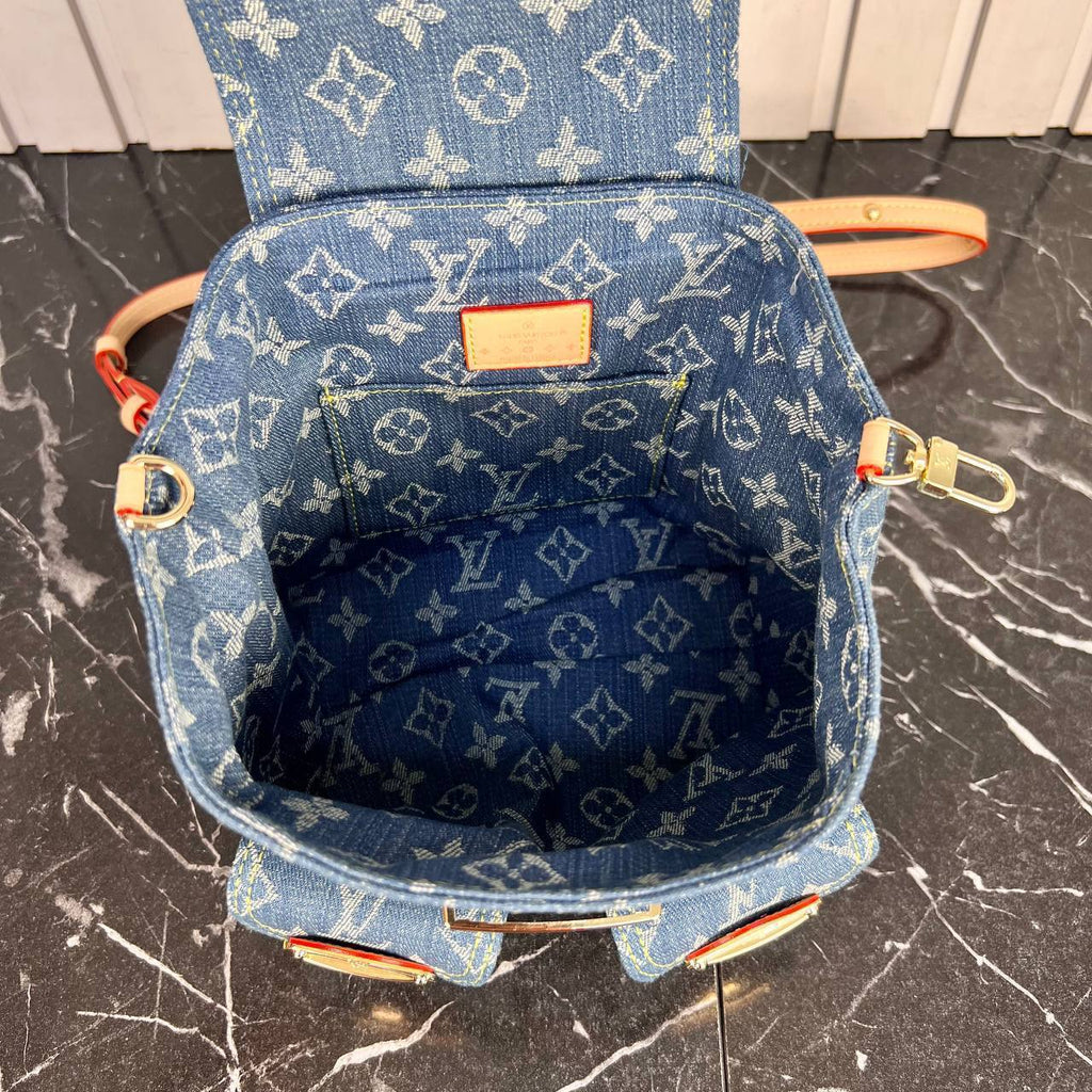 Louis Vuitton Venice Backpack Denim

5851-1