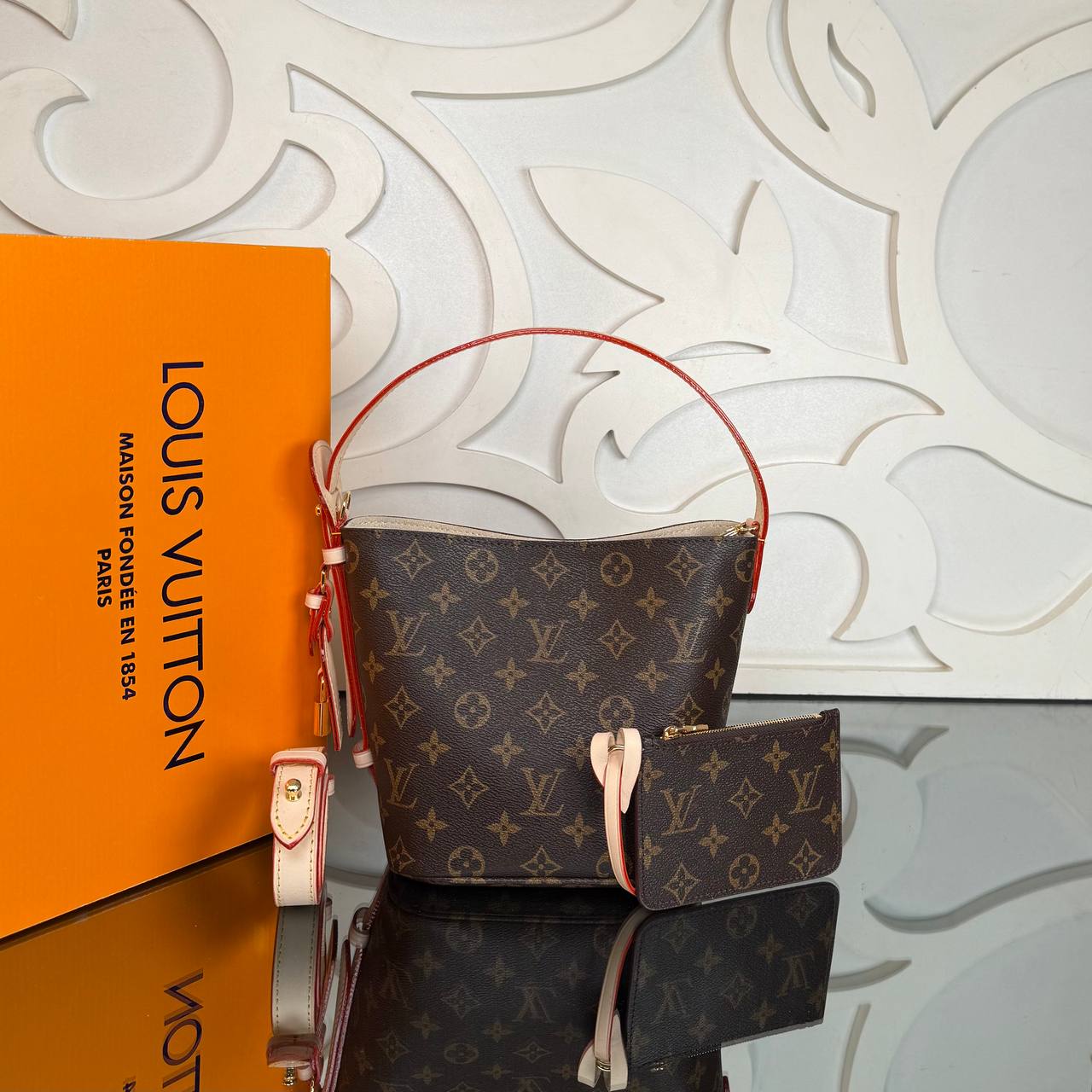 Louis Vuitton All In BB

210087 ⭐️