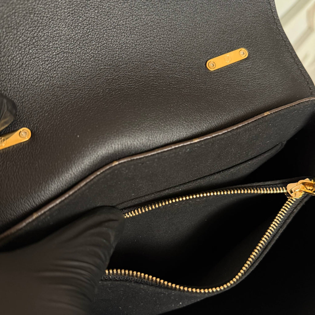 Louis Vuitton Madeleine BB Bag

910582 ⭐️