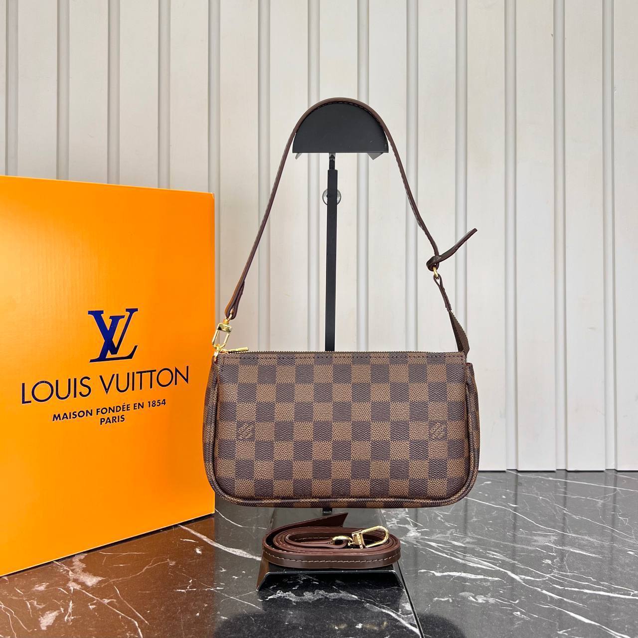 Louis Vuitton Pochette Small 

272 ⭐️