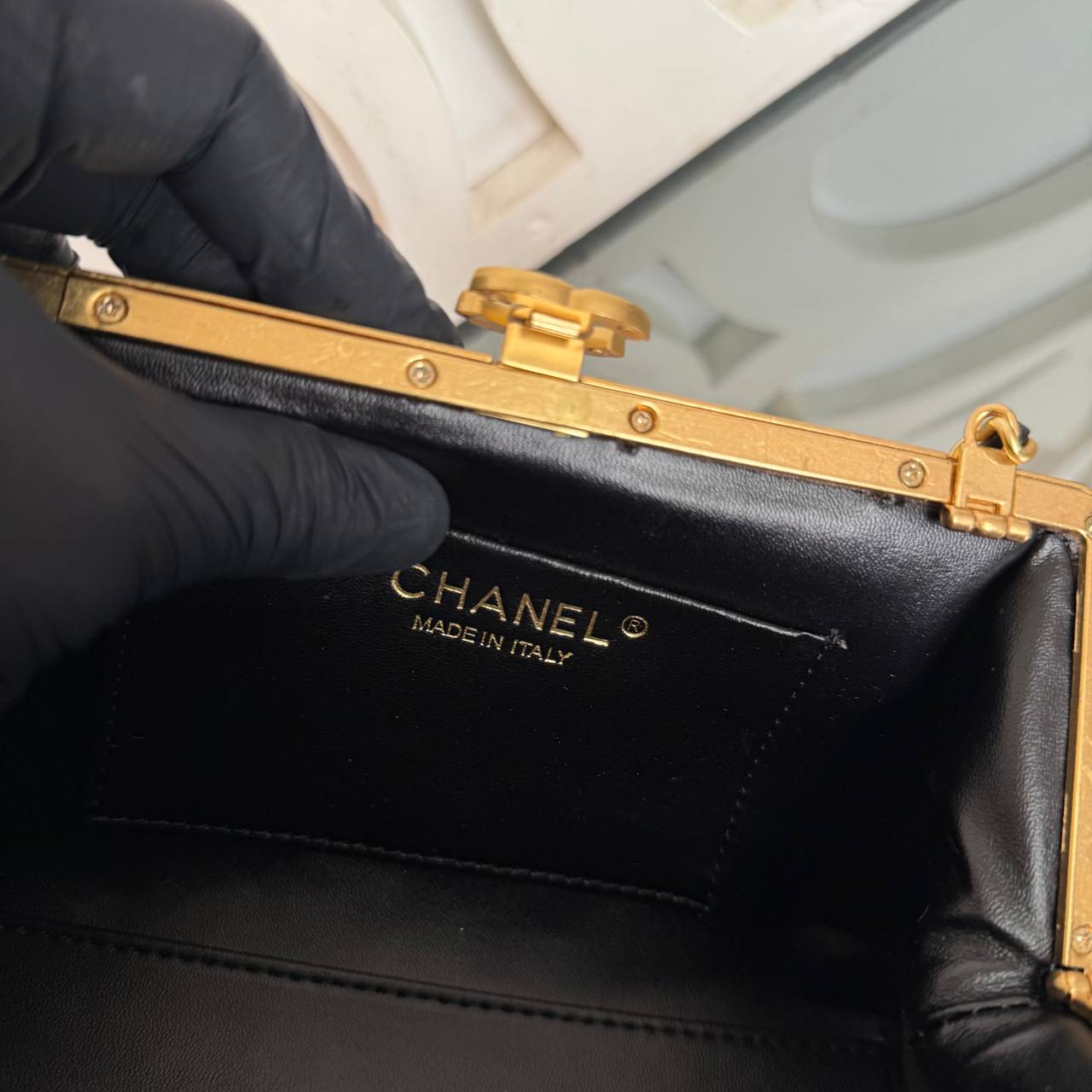 Chanel Mini Clutch

20x11.5 cm
910759 ⭐️