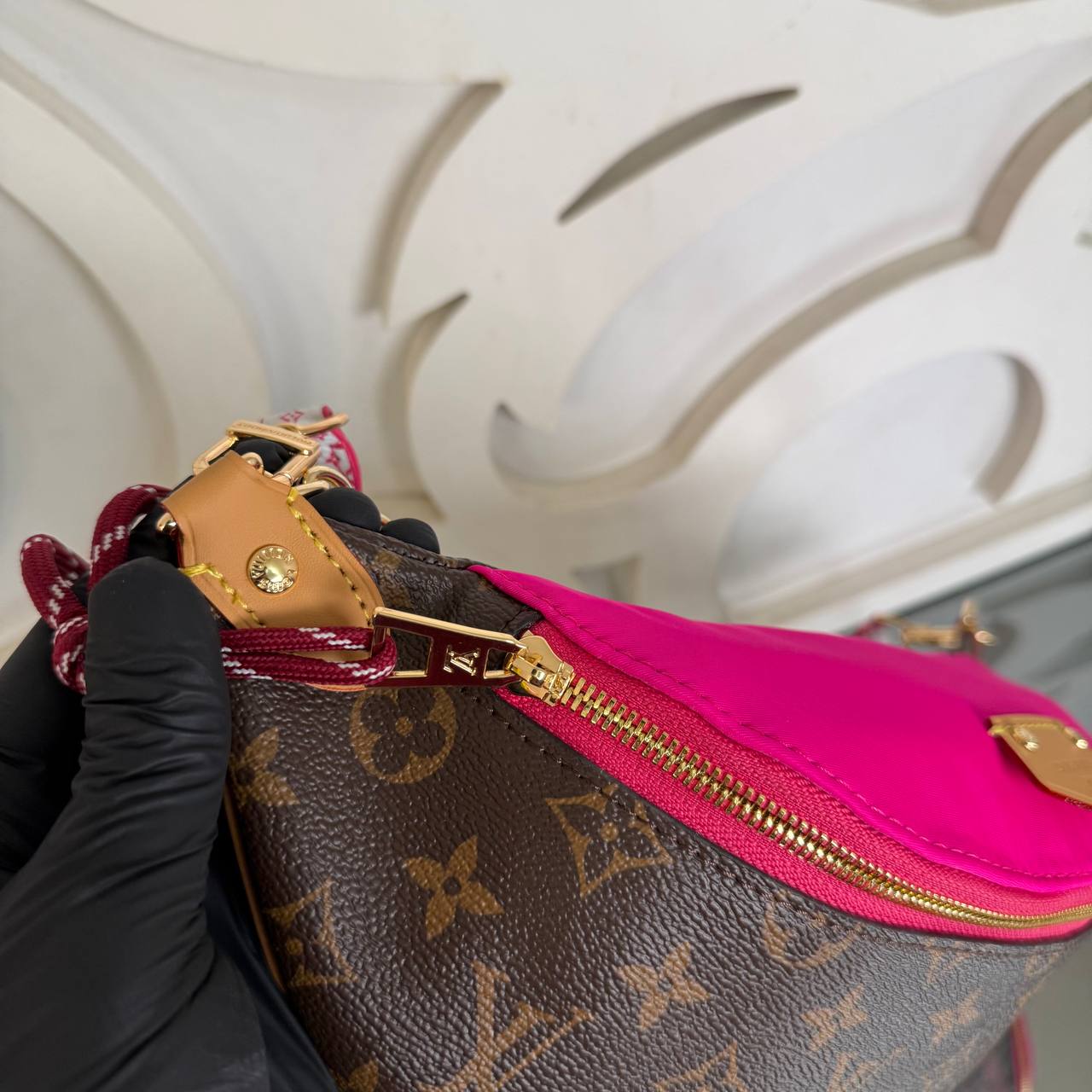 Louis Vuitton Bumbag

910688 ⭐️