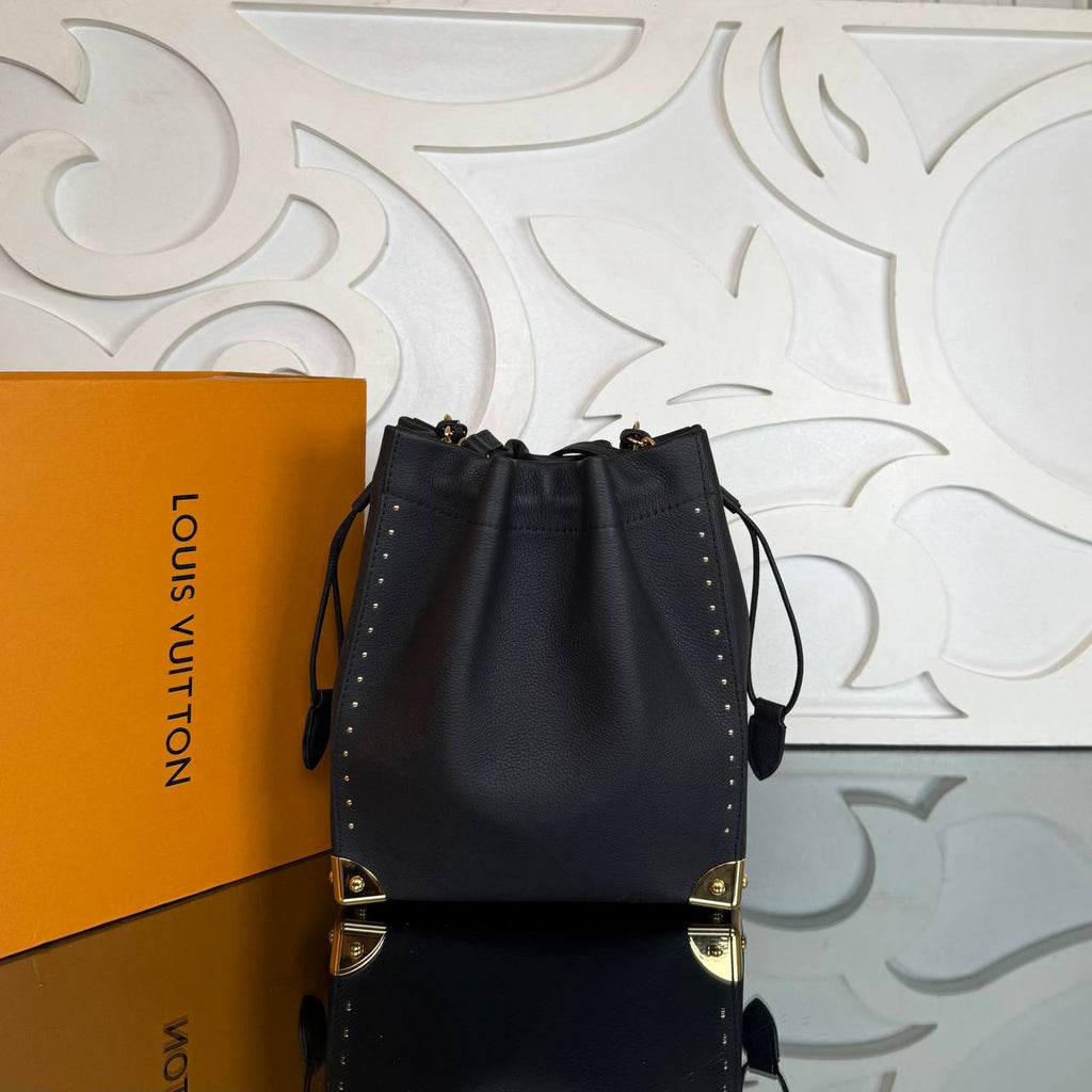 Louis Vuitton Noe Trunk PM 

910620 ⭐️