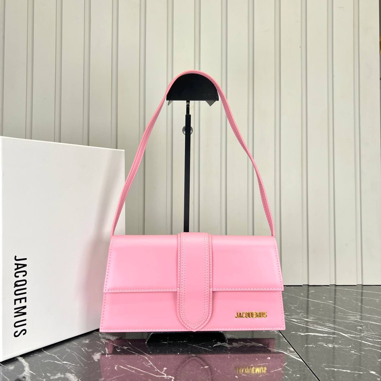 Jacquemus Lee Petit Bambino 

28x15 cm
5736-1 ⭐️