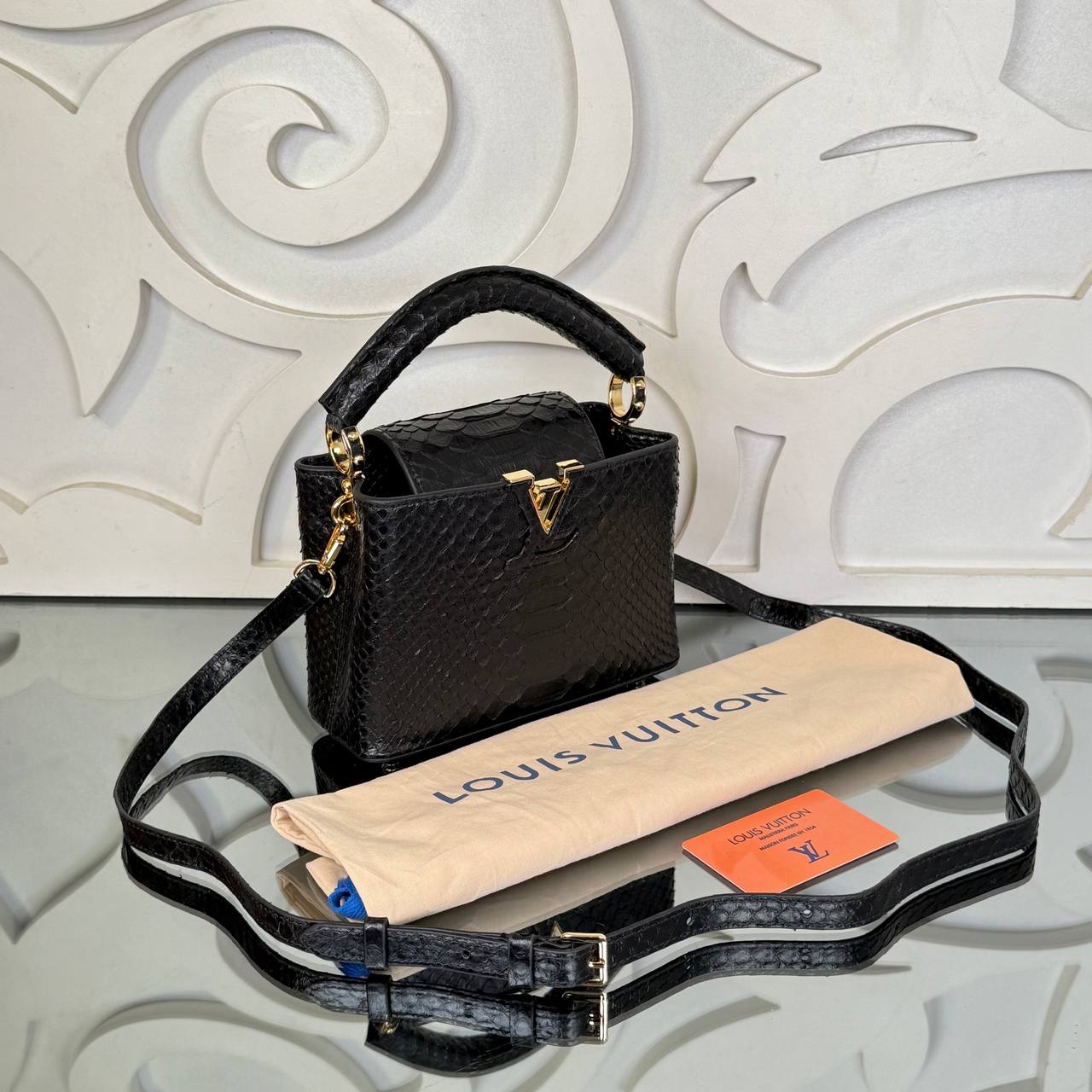 Louis Vuitton Python Capucines Mini

210219 ⭐️