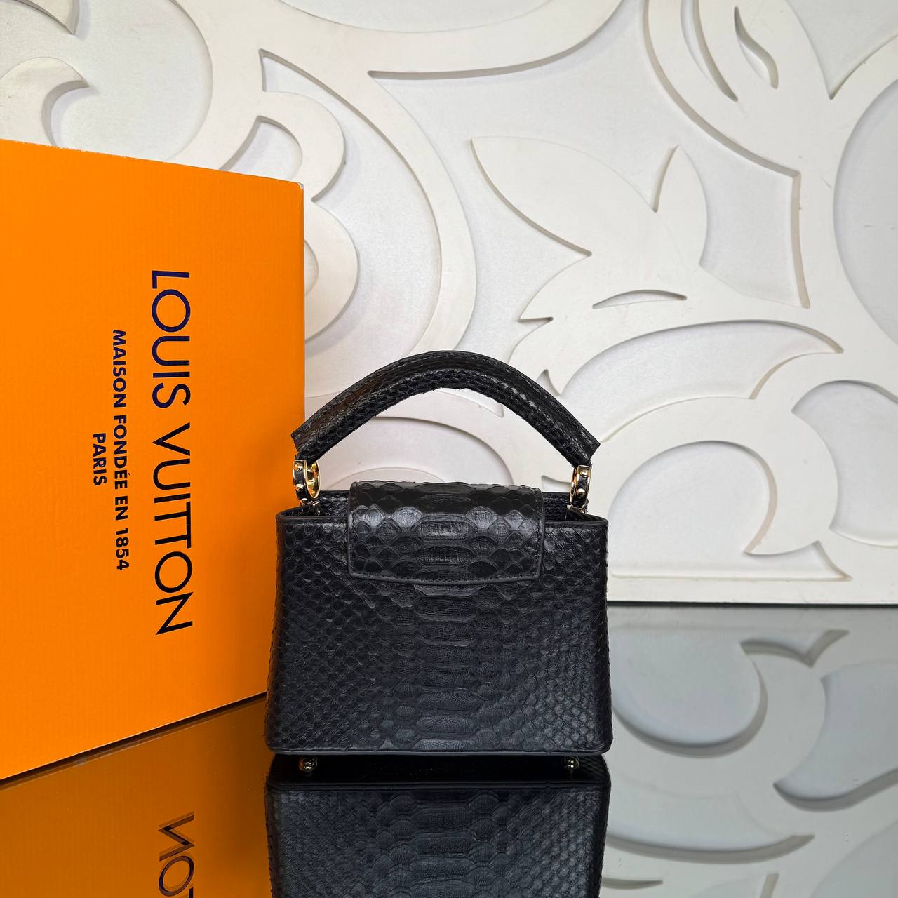 Louis Vuitton Python Capucines Mini

210219 ⭐️