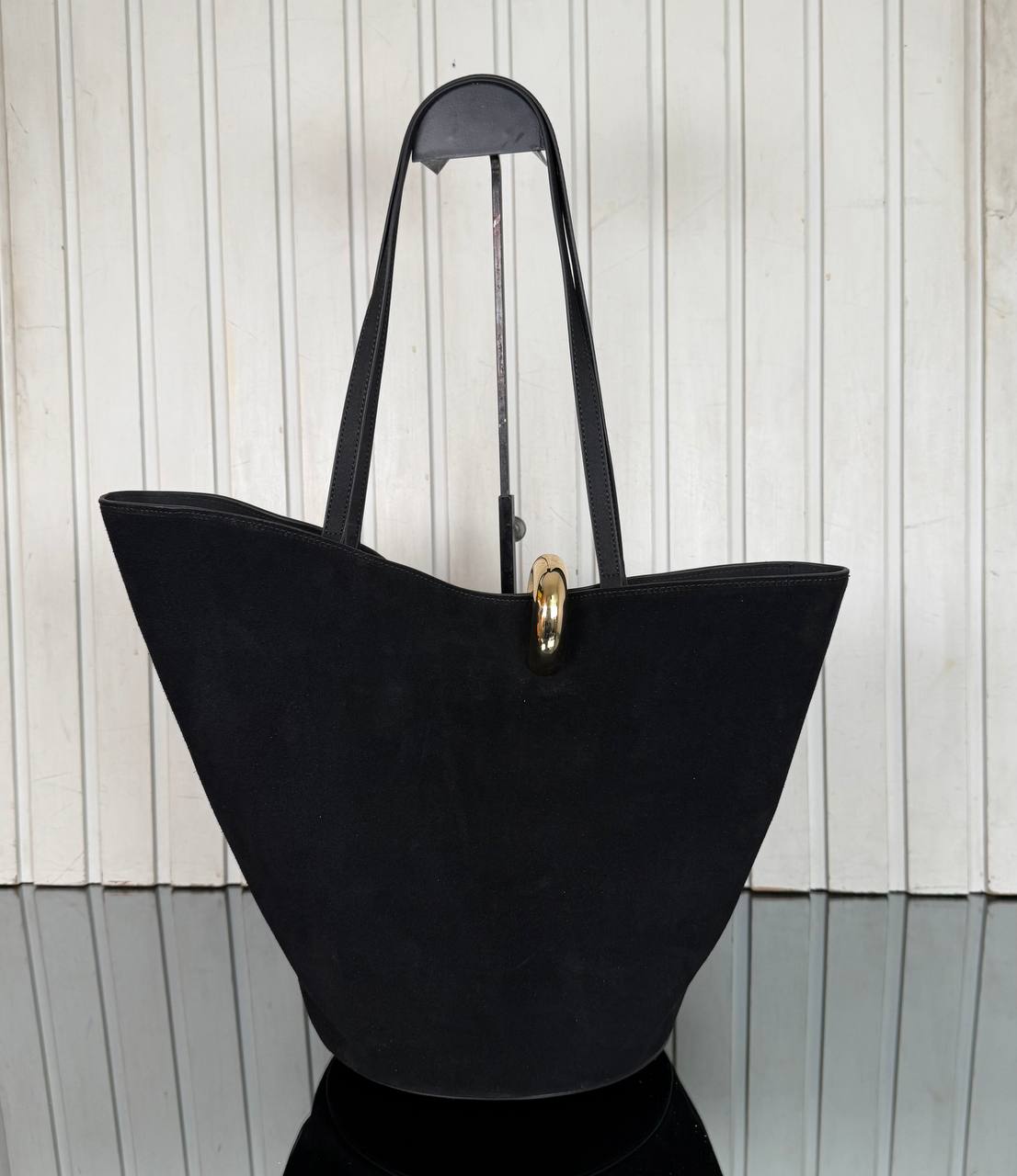 Jacquemus Bambola La Casa Suede Bag Large

33x38 cm
910388 ⭐️