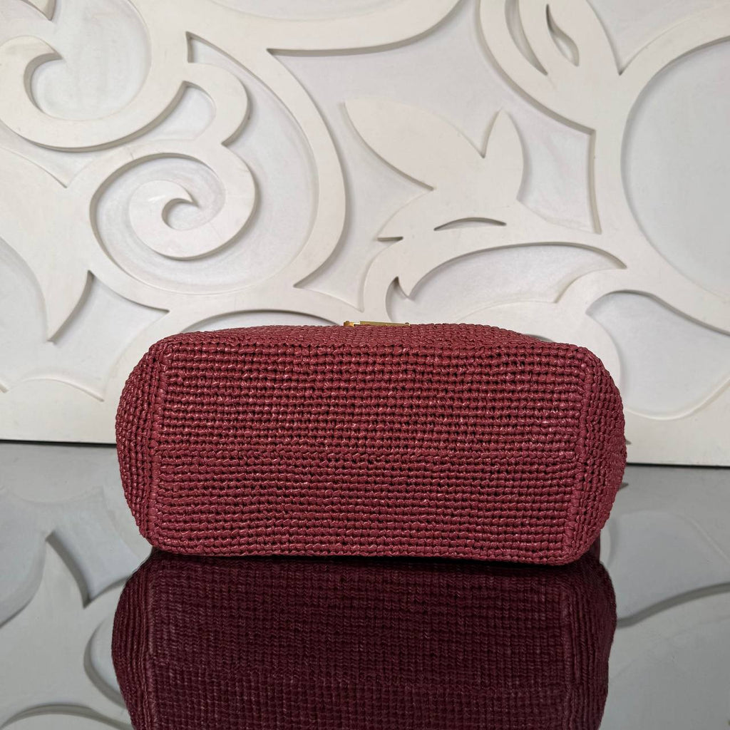 Saint Laurent Icare Medium in Raffia 

31x28 cm 
910973 ⭐️