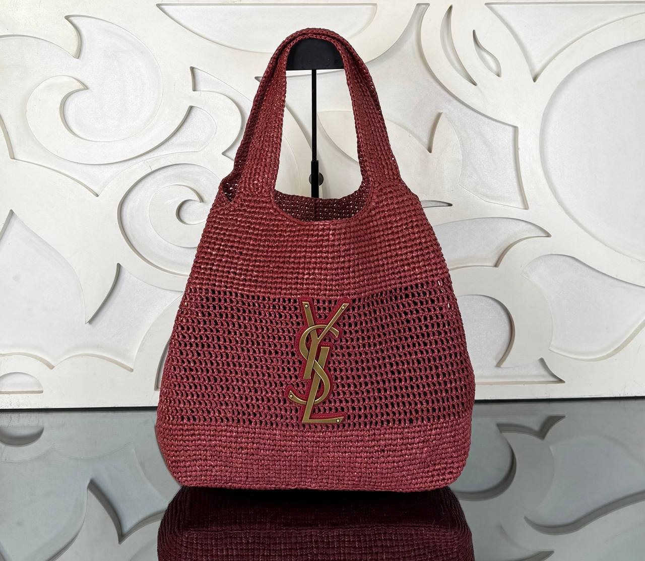 Saint Laurent Icare Medium in Raffia 

31x28 cm 
910973 ⭐️