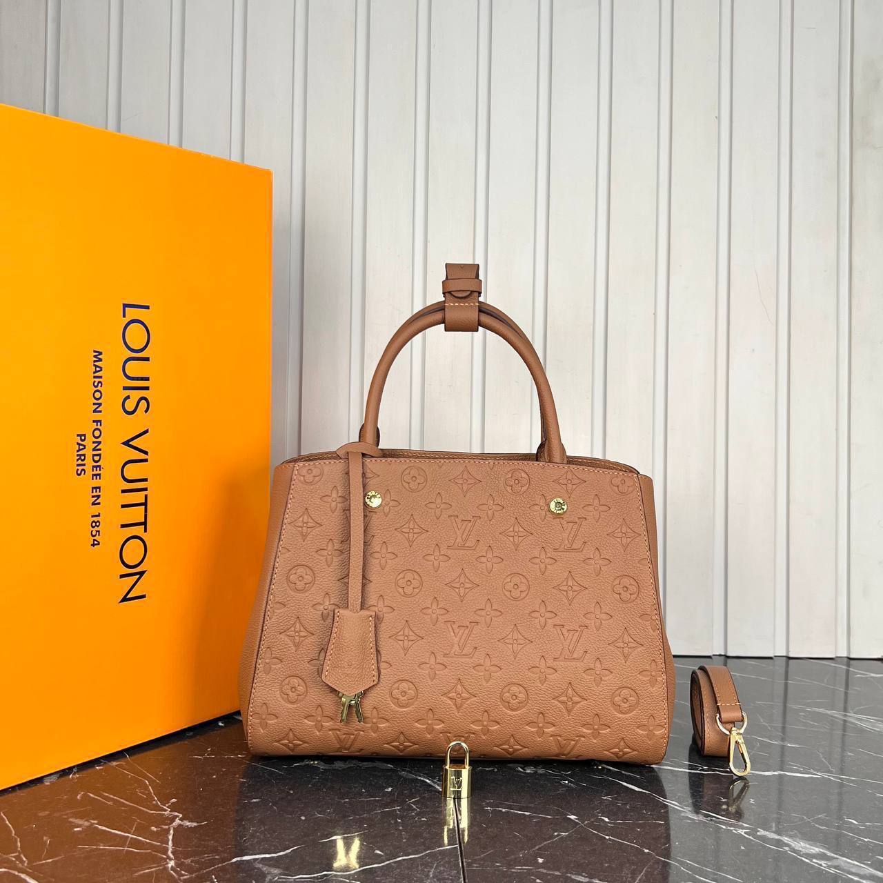 Louis Vuitton Montaigne Bag Medium 

5100