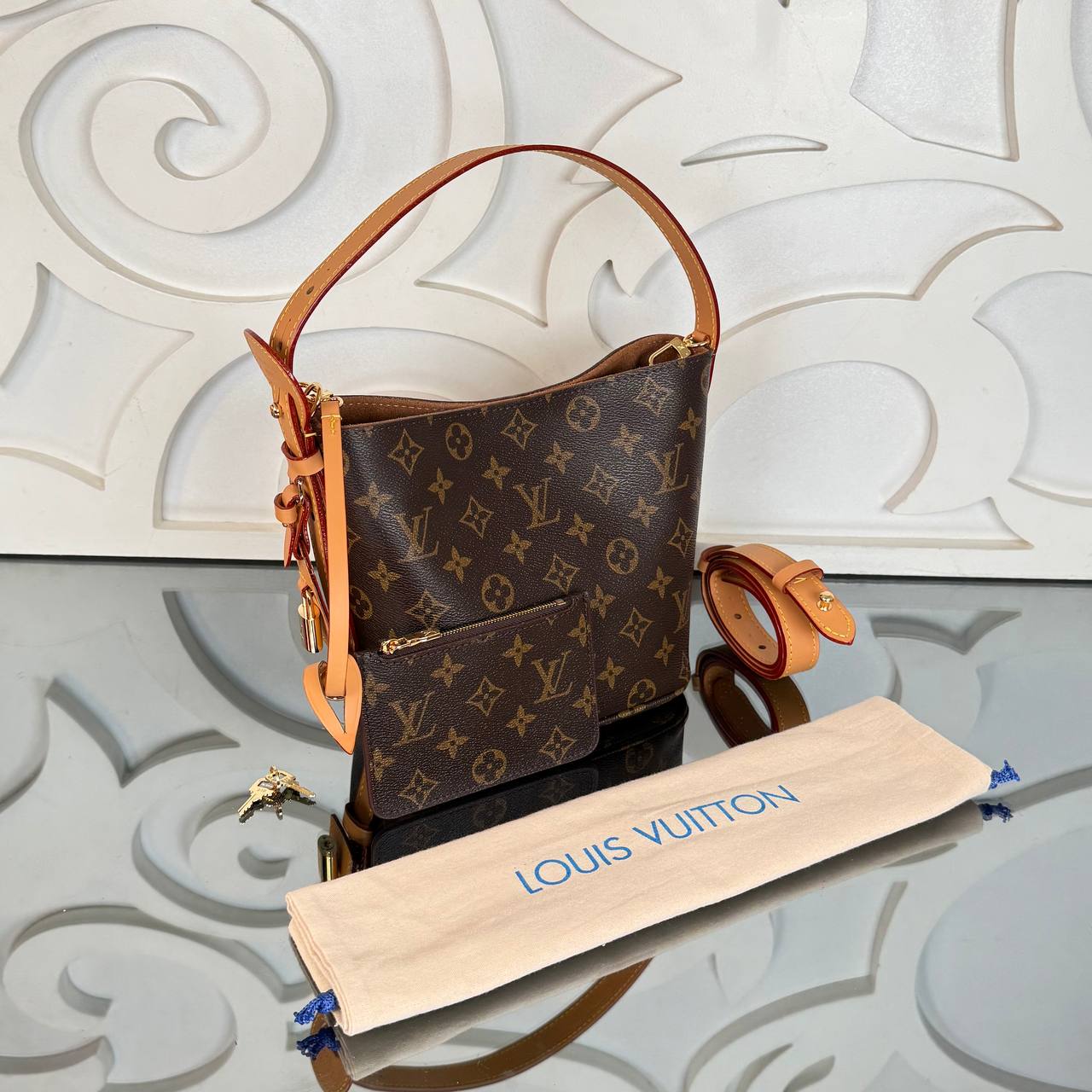 Louis Vuitton All In BB

210087 ⭐️