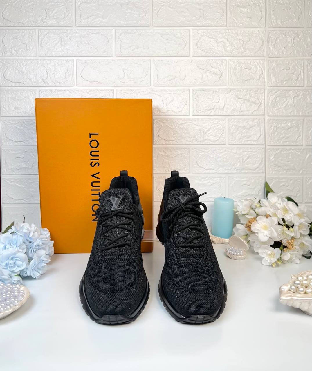 Louis Vuitton Sneaker 

3741-2 ⭐️