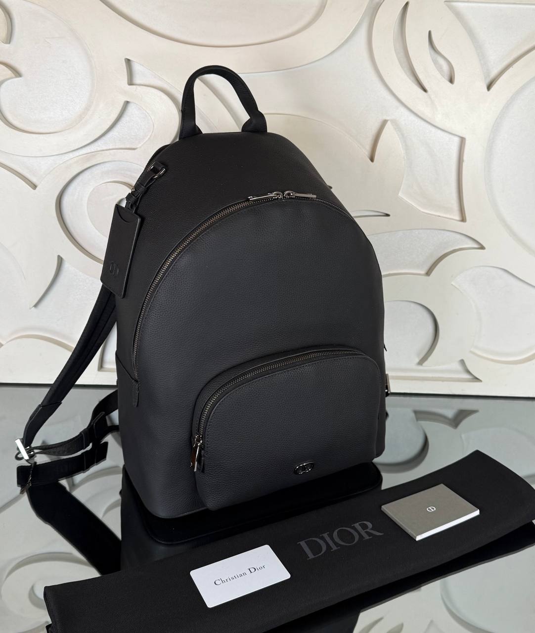 Christian Dior CD Icon Backpack 

30x34 cm
910515 ⭐️